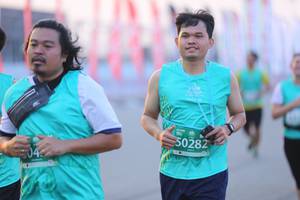 BIB: 50282
                            <button type="button" onclick="openModal(12656634)" class="btn btn-primary btn-sm float-right btn-popup" data-toggle="modal" data-target=".modal-high-quality">
                        <i class="fas fa-shopping-cart"></i> Add to Cart
                    </button>
                                            <button type="button" onclick="isThisMe(12656634, true)" class="btn btn-success btn-sm float-right btn-popup btn-isme hidden" data-toggle="tooltip" data-placement="bottom" title="นี่คือรูปของคุณใช่ไหม คลิกที่นี่เพื่อเอาเข้าอัลบั้ม">
                        <i class="fas fa-plus"></i> Add to album
                    </button>
                    <button type="button" onclick="isThisMe(12656634, false)" class="btn btn-warning btn-sm float-right btn-popup btn-isnotme hidden">
                        <i class="fas fa-ban"></i> Remove from album
                    </button>