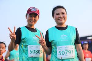 BIB: 50809, 50791
                            <button type="button" onclick="openModal(12648887)" class="btn btn-primary btn-sm float-right btn-popup" data-toggle="modal" data-target=".modal-high-quality">
                        <i class="fas fa-shopping-cart"></i> Add to Cart
                    </button>
                                            <button type="button" onclick="isThisMe(12648887, true)" class="btn btn-success btn-sm float-right btn-popup btn-isme hidden" data-toggle="tooltip" data-placement="bottom" title="นี่คือรูปของคุณใช่ไหม คลิกที่นี่เพื่อเอาเข้าอัลบั้ม">
                        <i class="fas fa-plus"></i> Add to album
                    </button>
                    <button type="button" onclick="isThisMe(12648887, false)" class="btn btn-warning btn-sm float-right btn-popup btn-isnotme hidden">
                        <i class="fas fa-ban"></i> Remove from album
                    </button>