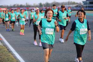 BIB: 53296, 51114
                            <button type="button" onclick="openModal(12650532)" class="btn btn-primary btn-sm float-right btn-popup" data-toggle="modal" data-target=".modal-high-quality">
                        <i class="fas fa-shopping-cart"></i> Add to Cart
                    </button>
                                            <button type="button" onclick="isThisMe(12650532, true)" class="btn btn-success btn-sm float-right btn-popup btn-isme hidden" data-toggle="tooltip" data-placement="bottom" title="นี่คือรูปของคุณใช่ไหม คลิกที่นี่เพื่อเอาเข้าอัลบั้ม">
                        <i class="fas fa-plus"></i> Add to album
                    </button>
                    <button type="button" onclick="isThisMe(12650532, false)" class="btn btn-warning btn-sm float-right btn-popup btn-isnotme hidden">
                        <i class="fas fa-ban"></i> Remove from album
                    </button>