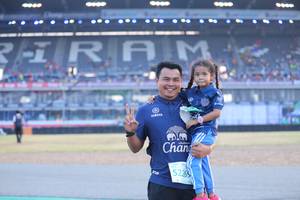 BIB: 5225
                            <button type="button" onclick="openModal(12654126)" class="btn btn-primary btn-sm float-right btn-popup" data-toggle="modal" data-target=".modal-high-quality">
                        <i class="fas fa-shopping-cart"></i> Add to Cart
                    </button>
                                            <button type="button" onclick="isThisMe(12654126, true)" class="btn btn-success btn-sm float-right btn-popup btn-isme hidden" data-toggle="tooltip" data-placement="bottom" title="นี่คือรูปของคุณใช่ไหม คลิกที่นี่เพื่อเอาเข้าอัลบั้ม">
                        <i class="fas fa-plus"></i> Add to album
                    </button>
                    <button type="button" onclick="isThisMe(12654126, false)" class="btn btn-warning btn-sm float-right btn-popup btn-isnotme hidden">
                        <i class="fas fa-ban"></i> Remove from album
                    </button>