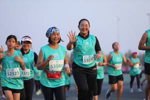 BIB: 53078, 53080, 52323, 3372
                            <button type="button" onclick="openModal(12647917)" class="btn btn-primary btn-sm float-right btn-popup" data-toggle="modal" data-target=".modal-high-quality">
                        <i class="fas fa-shopping-cart"></i> Add to Cart
                    </button>
                                            <button type="button" onclick="isThisMe(12647917, true)" class="btn btn-success btn-sm float-right btn-popup btn-isme hidden" data-toggle="tooltip" data-placement="bottom" title="นี่คือรูปของคุณใช่ไหม คลิกที่นี่เพื่อเอาเข้าอัลบั้ม">
                        <i class="fas fa-plus"></i> Add to album
                    </button>
                    <button type="button" onclick="isThisMe(12647917, false)" class="btn btn-warning btn-sm float-right btn-popup btn-isnotme hidden">
                        <i class="fas fa-ban"></i> Remove from album
                    </button>