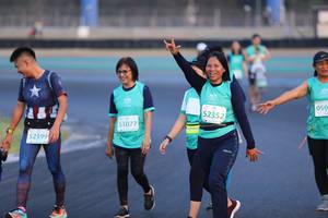 BIB: 52352, 51077, 52399
                            <button type="button" onclick="openModal(12654251)" class="btn btn-primary btn-sm float-right btn-popup" data-toggle="modal" data-target=".modal-high-quality">
                        <i class="fas fa-shopping-cart"></i> Add to Cart
                    </button>
                                            <button type="button" onclick="isThisMe(12654251, true)" class="btn btn-success btn-sm float-right btn-popup btn-isme hidden" data-toggle="tooltip" data-placement="bottom" title="นี่คือรูปของคุณใช่ไหม คลิกที่นี่เพื่อเอาเข้าอัลบั้ม">
                        <i class="fas fa-plus"></i> Add to album
                    </button>
                    <button type="button" onclick="isThisMe(12654251, false)" class="btn btn-warning btn-sm float-right btn-popup btn-isnotme hidden">
                        <i class="fas fa-ban"></i> Remove from album
                    </button>