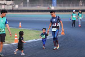 BIB: 52399, 2032, 51557
                            <button type="button" onclick="openModal(12654250)" class="btn btn-primary btn-sm float-right btn-popup" data-toggle="modal" data-target=".modal-high-quality">
                        <i class="fas fa-shopping-cart"></i> Add to Cart
                    </button>
                                            <button type="button" onclick="isThisMe(12654250, true)" class="btn btn-success btn-sm float-right btn-popup btn-isme hidden" data-toggle="tooltip" data-placement="bottom" title="นี่คือรูปของคุณใช่ไหม คลิกที่นี่เพื่อเอาเข้าอัลบั้ม">
                        <i class="fas fa-plus"></i> Add to album
                    </button>
                    <button type="button" onclick="isThisMe(12654250, false)" class="btn btn-warning btn-sm float-right btn-popup btn-isnotme hidden">
                        <i class="fas fa-ban"></i> Remove from album
                    </button>