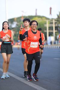 BIB: 26823
                            <button type="button" onclick="openModal(11475589)" class="btn btn-primary btn-sm float-right btn-popup" data-toggle="modal" data-target=".modal-high-quality">
                        <i class="fas fa-shopping-cart"></i> Add to Cart
                    </button>
                                            <button type="button" onclick="isThisMe(11475589, true)" class="btn btn-success btn-sm float-right btn-popup btn-isme hidden" data-toggle="tooltip" data-placement="bottom" title="นี่คือรูปของคุณใช่ไหม คลิกที่นี่เพื่อเอาเข้าอัลบั้ม">
                        <i class="fas fa-plus"></i> Add to album
                    </button>
                    <button type="button" onclick="isThisMe(11475589, false)" class="btn btn-warning btn-sm float-right btn-popup btn-isnotme hidden">
                        <i class="fas fa-ban"></i> Remove from album
                    </button>