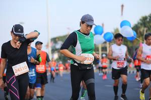 BIB: 25573
                            <button type="button" onclick="openModal(11447572)" class="btn btn-primary btn-sm float-right btn-popup" data-toggle="modal" data-target=".modal-high-quality">
                        <i class="fas fa-shopping-cart"></i> Add to Cart
                    </button>
                                            <button type="button" onclick="isThisMe(11447572, true)" class="btn btn-success btn-sm float-right btn-popup btn-isme hidden" data-toggle="tooltip" data-placement="bottom" title="นี่คือรูปของคุณใช่ไหม คลิกที่นี่เพื่อเอาเข้าอัลบั้ม">
                        <i class="fas fa-plus"></i> Add to album
                    </button>
                    <button type="button" onclick="isThisMe(11447572, false)" class="btn btn-warning btn-sm float-right btn-popup btn-isnotme hidden">
                        <i class="fas fa-ban"></i> Remove from album
                    </button>
