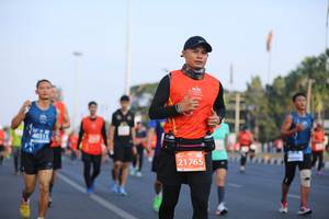 BIB: 40315, 21765
                            <button type="button" onclick="openModal(11453786)" class="btn btn-primary btn-sm float-right btn-popup" data-toggle="modal" data-target=".modal-high-quality">
                        <i class="fas fa-shopping-cart"></i> Add to Cart
                    </button>
                                            <button type="button" onclick="isThisMe(11453786, true)" class="btn btn-success btn-sm float-right btn-popup btn-isme hidden" data-toggle="tooltip" data-placement="bottom" title="นี่คือรูปของคุณใช่ไหม คลิกที่นี่เพื่อเอาเข้าอัลบั้ม">
                        <i class="fas fa-plus"></i> Add to album
                    </button>
                    <button type="button" onclick="isThisMe(11453786, false)" class="btn btn-warning btn-sm float-right btn-popup btn-isnotme hidden">
                        <i class="fas fa-ban"></i> Remove from album
                    </button>