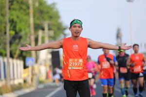 BIB: 25752
                            <button type="button" onclick="openModal(11446334)" class="btn btn-primary btn-sm float-right btn-popup" data-toggle="modal" data-target=".modal-high-quality">
                        <i class="fas fa-shopping-cart"></i> Add to Cart
                    </button>
                                            <button type="button" onclick="isThisMe(11446334, true)" class="btn btn-success btn-sm float-right btn-popup btn-isme hidden" data-toggle="tooltip" data-placement="bottom" title="นี่คือรูปของคุณใช่ไหม คลิกที่นี่เพื่อเอาเข้าอัลบั้ม">
                        <i class="fas fa-plus"></i> Add to album
                    </button>
                    <button type="button" onclick="isThisMe(11446334, false)" class="btn btn-warning btn-sm float-right btn-popup btn-isnotme hidden">
                        <i class="fas fa-ban"></i> Remove from album
                    </button>