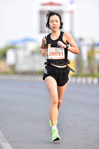 BIB: 28031
                            <button type="button" onclick="openModal(10691556)" class="btn btn-primary btn-sm float-right btn-popup" data-toggle="modal" data-target=".modal-high-quality">
                        <i class="fas fa-shopping-cart"></i> Add to Cart
                    </button>
                                            <button type="button" onclick="isThisMe(10691556, true)" class="btn btn-success btn-sm float-right btn-popup btn-isme hidden" data-toggle="tooltip" data-placement="bottom" title="นี่คือรูปของคุณใช่ไหม คลิกที่นี่เพื่อเอาเข้าอัลบั้ม">
                        <i class="fas fa-plus"></i> Add to album
                    </button>
                    <button type="button" onclick="isThisMe(10691556, false)" class="btn btn-warning btn-sm float-right btn-popup btn-isnotme hidden">
                        <i class="fas fa-ban"></i> Remove from album
                    </button>
