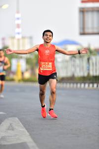 BIB: 25598
                            <button type="button" onclick="openModal(10692231)" class="btn btn-primary btn-sm float-right btn-popup" data-toggle="modal" data-target=".modal-high-quality">
                        <i class="fas fa-shopping-cart"></i> Add to Cart
                    </button>
                                            <button type="button" onclick="isThisMe(10692231, true)" class="btn btn-success btn-sm float-right btn-popup btn-isme hidden" data-toggle="tooltip" data-placement="bottom" title="นี่คือรูปของคุณใช่ไหม คลิกที่นี่เพื่อเอาเข้าอัลบั้ม">
                        <i class="fas fa-plus"></i> Add to album
                    </button>
                    <button type="button" onclick="isThisMe(10692231, false)" class="btn btn-warning btn-sm float-right btn-popup btn-isnotme hidden">
                        <i class="fas fa-ban"></i> Remove from album
                    </button>