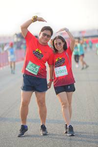 BIB: 52052, 51005
                            <button type="button" onclick="openModal(10453417)" class="btn btn-primary btn-sm float-right btn-popup" data-toggle="modal" data-target=".modal-high-quality">
                        <i class="fas fa-shopping-cart"></i> Add to Cart
                    </button>
                                            <button type="button" onclick="isThisMe(10453417, true)" class="btn btn-success btn-sm float-right btn-popup btn-isme hidden" data-toggle="tooltip" data-placement="bottom" title="นี่คือรูปของคุณใช่ไหม คลิกที่นี่เพื่อเอาเข้าอัลบั้ม">
                        <i class="fas fa-plus"></i> Add to album
                    </button>
                    <button type="button" onclick="isThisMe(10453417, false)" class="btn btn-warning btn-sm float-right btn-popup btn-isnotme hidden">
                        <i class="fas fa-ban"></i> Remove from album
                    </button>