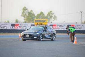 BIB: 1125
                            <button type="button" onclick="openModal(10458859)" class="btn btn-primary btn-sm float-right btn-popup" data-toggle="modal" data-target=".modal-high-quality">
                        <i class="fas fa-shopping-cart"></i> Add to Cart
                    </button>
                                            <button type="button" onclick="isThisMe(10458859, true)" class="btn btn-success btn-sm float-right btn-popup btn-isme hidden" data-toggle="tooltip" data-placement="bottom" title="นี่คือรูปของคุณใช่ไหม คลิกที่นี่เพื่อเอาเข้าอัลบั้ม">
                        <i class="fas fa-plus"></i> Add to album
                    </button>
                    <button type="button" onclick="isThisMe(10458859, false)" class="btn btn-warning btn-sm float-right btn-popup btn-isnotme hidden">
                        <i class="fas fa-ban"></i> Remove from album
                    </button>