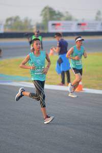 BIB: 5002
                            <button type="button" onclick="openModal(10459290)" class="btn btn-primary btn-sm float-right btn-popup" data-toggle="modal" data-target=".modal-high-quality">
                        <i class="fas fa-shopping-cart"></i> Add to Cart
                    </button>
                                            <button type="button" onclick="isThisMe(10459290, true)" class="btn btn-success btn-sm float-right btn-popup btn-isme hidden" data-toggle="tooltip" data-placement="bottom" title="นี่คือรูปของคุณใช่ไหม คลิกที่นี่เพื่อเอาเข้าอัลบั้ม">
                        <i class="fas fa-plus"></i> Add to album
                    </button>
                    <button type="button" onclick="isThisMe(10459290, false)" class="btn btn-warning btn-sm float-right btn-popup btn-isnotme hidden">
                        <i class="fas fa-ban"></i> Remove from album
                    </button>