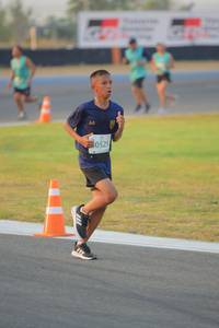 BIB: 0525
                            <button type="button" onclick="openModal(10463368)" class="btn btn-primary btn-sm float-right btn-popup" data-toggle="modal" data-target=".modal-high-quality">
                        <i class="fas fa-shopping-cart"></i> Add to Cart
                    </button>
                                            <button type="button" onclick="isThisMe(10463368, true)" class="btn btn-success btn-sm float-right btn-popup btn-isme hidden" data-toggle="tooltip" data-placement="bottom" title="นี่คือรูปของคุณใช่ไหม คลิกที่นี่เพื่อเอาเข้าอัลบั้ม">
                        <i class="fas fa-plus"></i> Add to album
                    </button>
                    <button type="button" onclick="isThisMe(10463368, false)" class="btn btn-warning btn-sm float-right btn-popup btn-isnotme hidden">
                        <i class="fas fa-ban"></i> Remove from album
                    </button>