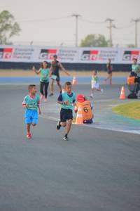 BIB: 50076
                            <button type="button" onclick="openModal(10459765)" class="btn btn-primary btn-sm float-right btn-popup" data-toggle="modal" data-target=".modal-high-quality">
                        <i class="fas fa-shopping-cart"></i> Add to Cart
                    </button>
                                            <button type="button" onclick="isThisMe(10459765, true)" class="btn btn-success btn-sm float-right btn-popup btn-isme hidden" data-toggle="tooltip" data-placement="bottom" title="นี่คือรูปของคุณใช่ไหม คลิกที่นี่เพื่อเอาเข้าอัลบั้ม">
                        <i class="fas fa-plus"></i> Add to album
                    </button>
                    <button type="button" onclick="isThisMe(10459765, false)" class="btn btn-warning btn-sm float-right btn-popup btn-isnotme hidden">
                        <i class="fas fa-ban"></i> Remove from album
                    </button>