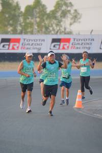 BIB: 50602, 50154, 1592, 31633
                            <button type="button" onclick="openModal(10464103)" class="btn btn-primary btn-sm float-right btn-popup" data-toggle="modal" data-target=".modal-high-quality">
                        <i class="fas fa-shopping-cart"></i> Add to Cart
                    </button>
                                            <button type="button" onclick="isThisMe(10464103, true)" class="btn btn-success btn-sm float-right btn-popup btn-isme hidden" data-toggle="tooltip" data-placement="bottom" title="นี่คือรูปของคุณใช่ไหม คลิกที่นี่เพื่อเอาเข้าอัลบั้ม">
                        <i class="fas fa-plus"></i> Add to album
                    </button>
                    <button type="button" onclick="isThisMe(10464103, false)" class="btn btn-warning btn-sm float-right btn-popup btn-isnotme hidden">
                        <i class="fas fa-ban"></i> Remove from album
                    </button>