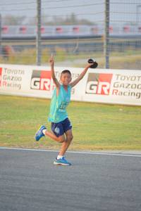 BIB: 515
                            <button type="button" onclick="openModal(10458401)" class="btn btn-primary btn-sm float-right btn-popup" data-toggle="modal" data-target=".modal-high-quality">
                        <i class="fas fa-shopping-cart"></i> Add to Cart
                    </button>
                                            <button type="button" onclick="isThisMe(10458401, true)" class="btn btn-success btn-sm float-right btn-popup btn-isme hidden" data-toggle="tooltip" data-placement="bottom" title="นี่คือรูปของคุณใช่ไหม คลิกที่นี่เพื่อเอาเข้าอัลบั้ม">
                        <i class="fas fa-plus"></i> Add to album
                    </button>
                    <button type="button" onclick="isThisMe(10458401, false)" class="btn btn-warning btn-sm float-right btn-popup btn-isnotme hidden">
                        <i class="fas fa-ban"></i> Remove from album
                    </button>