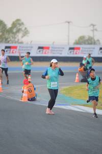 BIB: 50914, 5153
                            <button type="button" onclick="openModal(10463623)" class="btn btn-primary btn-sm float-right btn-popup" data-toggle="modal" data-target=".modal-high-quality">
                        <i class="fas fa-shopping-cart"></i> Add to Cart
                    </button>
                                            <button type="button" onclick="isThisMe(10463623, true)" class="btn btn-success btn-sm float-right btn-popup btn-isme hidden" data-toggle="tooltip" data-placement="bottom" title="นี่คือรูปของคุณใช่ไหม คลิกที่นี่เพื่อเอาเข้าอัลบั้ม">
                        <i class="fas fa-plus"></i> Add to album
                    </button>
                    <button type="button" onclick="isThisMe(10463623, false)" class="btn btn-warning btn-sm float-right btn-popup btn-isnotme hidden">
                        <i class="fas fa-ban"></i> Remove from album
                    </button>