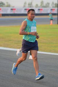 BIB: 1121
                            <button type="button" onclick="openModal(10459041)" class="btn btn-primary btn-sm float-right btn-popup" data-toggle="modal" data-target=".modal-high-quality">
                        <i class="fas fa-shopping-cart"></i> Add to Cart
                    </button>
                                            <button type="button" onclick="isThisMe(10459041, true)" class="btn btn-success btn-sm float-right btn-popup btn-isme hidden" data-toggle="tooltip" data-placement="bottom" title="นี่คือรูปของคุณใช่ไหม คลิกที่นี่เพื่อเอาเข้าอัลบั้ม">
                        <i class="fas fa-plus"></i> Add to album
                    </button>
                    <button type="button" onclick="isThisMe(10459041, false)" class="btn btn-warning btn-sm float-right btn-popup btn-isnotme hidden">
                        <i class="fas fa-ban"></i> Remove from album
                    </button>