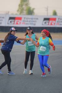 BIB: 5070, 53198
                            <button type="button" onclick="openModal(10460613)" class="btn btn-primary btn-sm float-right btn-popup" data-toggle="modal" data-target=".modal-high-quality">
                        <i class="fas fa-shopping-cart"></i> Add to Cart
                    </button>
                                            <button type="button" onclick="isThisMe(10460613, true)" class="btn btn-success btn-sm float-right btn-popup btn-isme hidden" data-toggle="tooltip" data-placement="bottom" title="นี่คือรูปของคุณใช่ไหม คลิกที่นี่เพื่อเอาเข้าอัลบั้ม">
                        <i class="fas fa-plus"></i> Add to album
                    </button>
                    <button type="button" onclick="isThisMe(10460613, false)" class="btn btn-warning btn-sm float-right btn-popup btn-isnotme hidden">
                        <i class="fas fa-ban"></i> Remove from album
                    </button>