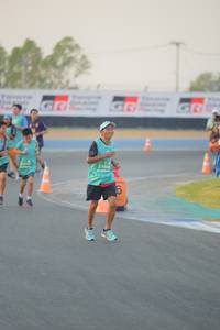 BIB: 5166
                            <button type="button" onclick="openModal(10462295)" class="btn btn-primary btn-sm float-right btn-popup" data-toggle="modal" data-target=".modal-high-quality">
                        <i class="fas fa-shopping-cart"></i> Add to Cart
                    </button>
                                            <button type="button" onclick="isThisMe(10462295, true)" class="btn btn-success btn-sm float-right btn-popup btn-isme hidden" data-toggle="tooltip" data-placement="bottom" title="นี่คือรูปของคุณใช่ไหม คลิกที่นี่เพื่อเอาเข้าอัลบั้ม">
                        <i class="fas fa-plus"></i> Add to album
                    </button>
                    <button type="button" onclick="isThisMe(10462295, false)" class="btn btn-warning btn-sm float-right btn-popup btn-isnotme hidden">
                        <i class="fas fa-ban"></i> Remove from album
                    </button>