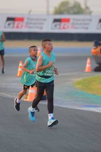 BIB: 50050
                            <button type="button" onclick="openModal(10459181)" class="btn btn-primary btn-sm float-right btn-popup" data-toggle="modal" data-target=".modal-high-quality">
                        <i class="fas fa-shopping-cart"></i> Add to Cart
                    </button>
                                            <button type="button" onclick="isThisMe(10459181, true)" class="btn btn-success btn-sm float-right btn-popup btn-isme hidden" data-toggle="tooltip" data-placement="bottom" title="นี่คือรูปของคุณใช่ไหม คลิกที่นี่เพื่อเอาเข้าอัลบั้ม">
                        <i class="fas fa-plus"></i> Add to album
                    </button>
                    <button type="button" onclick="isThisMe(10459181, false)" class="btn btn-warning btn-sm float-right btn-popup btn-isnotme hidden">
                        <i class="fas fa-ban"></i> Remove from album
                    </button>