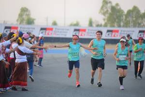 BIB: 51725, 1870, 5279
                            <button type="button" onclick="openModal(10463023)" class="btn btn-primary btn-sm float-right btn-popup" data-toggle="modal" data-target=".modal-high-quality">
                        <i class="fas fa-shopping-cart"></i> Add to Cart
                    </button>
                                            <button type="button" onclick="isThisMe(10463023, true)" class="btn btn-success btn-sm float-right btn-popup btn-isme hidden" data-toggle="tooltip" data-placement="bottom" title="นี่คือรูปของคุณใช่ไหม คลิกที่นี่เพื่อเอาเข้าอัลบั้ม">
                        <i class="fas fa-plus"></i> Add to album
                    </button>
                    <button type="button" onclick="isThisMe(10463023, false)" class="btn btn-warning btn-sm float-right btn-popup btn-isnotme hidden">
                        <i class="fas fa-ban"></i> Remove from album
                    </button>