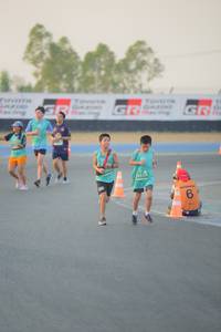 BIB: 1659
                            <button type="button" onclick="openModal(10462294)" class="btn btn-primary btn-sm float-right btn-popup" data-toggle="modal" data-target=".modal-high-quality">
                        <i class="fas fa-shopping-cart"></i> Add to Cart
                    </button>
                                            <button type="button" onclick="isThisMe(10462294, true)" class="btn btn-success btn-sm float-right btn-popup btn-isme hidden" data-toggle="tooltip" data-placement="bottom" title="นี่คือรูปของคุณใช่ไหม คลิกที่นี่เพื่อเอาเข้าอัลบั้ม">
                        <i class="fas fa-plus"></i> Add to album
                    </button>
                    <button type="button" onclick="isThisMe(10462294, false)" class="btn btn-warning btn-sm float-right btn-popup btn-isnotme hidden">
                        <i class="fas fa-ban"></i> Remove from album
                    </button>