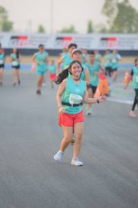 BIB: 0650
                            <button type="button" onclick="openModal(10461867)" class="btn btn-primary btn-sm float-right btn-popup" data-toggle="modal" data-target=".modal-high-quality">
                        <i class="fas fa-shopping-cart"></i> Add to Cart
                    </button>
                                            <button type="button" onclick="isThisMe(10461867, true)" class="btn btn-success btn-sm float-right btn-popup btn-isme hidden" data-toggle="tooltip" data-placement="bottom" title="นี่คือรูปของคุณใช่ไหม คลิกที่นี่เพื่อเอาเข้าอัลบั้ม">
                        <i class="fas fa-plus"></i> Add to album
                    </button>
                    <button type="button" onclick="isThisMe(10461867, false)" class="btn btn-warning btn-sm float-right btn-popup btn-isnotme hidden">
                        <i class="fas fa-ban"></i> Remove from album
                    </button>