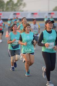 BIB: 2828, 0693, 50169
                            <button type="button" onclick="openModal(10460467)" class="btn btn-primary btn-sm float-right btn-popup" data-toggle="modal" data-target=".modal-high-quality">
                        <i class="fas fa-shopping-cart"></i> Add to Cart
                    </button>
                                            <button type="button" onclick="isThisMe(10460467, true)" class="btn btn-success btn-sm float-right btn-popup btn-isme hidden" data-toggle="tooltip" data-placement="bottom" title="นี่คือรูปของคุณใช่ไหม คลิกที่นี่เพื่อเอาเข้าอัลบั้ม">
                        <i class="fas fa-plus"></i> Add to album
                    </button>
                    <button type="button" onclick="isThisMe(10460467, false)" class="btn btn-warning btn-sm float-right btn-popup btn-isnotme hidden">
                        <i class="fas fa-ban"></i> Remove from album
                    </button>