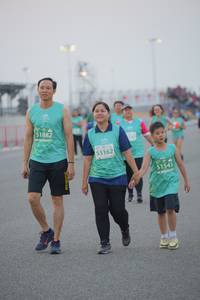 BIB: 51882, 53162, 51543
                            <button type="button" onclick="openModal(10465255)" class="btn btn-primary btn-sm float-right btn-popup" data-toggle="modal" data-target=".modal-high-quality">
                        <i class="fas fa-shopping-cart"></i> Add to Cart
                    </button>
                                            <button type="button" onclick="isThisMe(10465255, true)" class="btn btn-success btn-sm float-right btn-popup btn-isme hidden" data-toggle="tooltip" data-placement="bottom" title="นี่คือรูปของคุณใช่ไหม คลิกที่นี่เพื่อเอาเข้าอัลบั้ม">
                        <i class="fas fa-plus"></i> Add to album
                    </button>
                    <button type="button" onclick="isThisMe(10465255, false)" class="btn btn-warning btn-sm float-right btn-popup btn-isnotme hidden">
                        <i class="fas fa-ban"></i> Remove from album
                    </button>