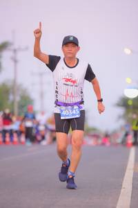 BIB: 40345
                            <button type="button" onclick="openModal(10680432)" class="btn btn-primary btn-sm float-right btn-popup" data-toggle="modal" data-target=".modal-high-quality">
                        <i class="fas fa-shopping-cart"></i> Add to Cart
                    </button>
                                            <button type="button" onclick="isThisMe(10680432, true)" class="btn btn-success btn-sm float-right btn-popup btn-isme hidden" data-toggle="tooltip" data-placement="bottom" title="นี่คือรูปของคุณใช่ไหม คลิกที่นี่เพื่อเอาเข้าอัลบั้ม">
                        <i class="fas fa-plus"></i> Add to album
                    </button>
                    <button type="button" onclick="isThisMe(10680432, false)" class="btn btn-warning btn-sm float-right btn-popup btn-isnotme hidden">
                        <i class="fas fa-ban"></i> Remove from album
                    </button>