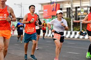 BIB: 0838, 20244, 27072
                            <button type="button" onclick="openModal(12432077)" class="btn btn-primary btn-sm float-right btn-popup" data-toggle="modal" data-target=".modal-high-quality">
                        <i class="fas fa-shopping-cart"></i> Add to Cart
                    </button>
                                            <button type="button" onclick="isThisMe(12432077, true)" class="btn btn-success btn-sm float-right btn-popup btn-isme hidden" data-toggle="tooltip" data-placement="bottom" title="นี่คือรูปของคุณใช่ไหม คลิกที่นี่เพื่อเอาเข้าอัลบั้ม">
                        <i class="fas fa-plus"></i> Add to album
                    </button>
                    <button type="button" onclick="isThisMe(12432077, false)" class="btn btn-warning btn-sm float-right btn-popup btn-isnotme hidden">
                        <i class="fas fa-ban"></i> Remove from album
                    </button>