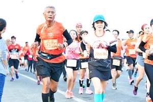 BIB: 22364, 28646
                            <button type="button" onclick="openModal(12444169)" class="btn btn-primary btn-sm float-right btn-popup" data-toggle="modal" data-target=".modal-high-quality">
                        <i class="fas fa-shopping-cart"></i> Add to Cart
                    </button>
                                            <button type="button" onclick="isThisMe(12444169, true)" class="btn btn-success btn-sm float-right btn-popup btn-isme hidden" data-toggle="tooltip" data-placement="bottom" title="นี่คือรูปของคุณใช่ไหม คลิกที่นี่เพื่อเอาเข้าอัลบั้ม">
                        <i class="fas fa-plus"></i> Add to album
                    </button>
                    <button type="button" onclick="isThisMe(12444169, false)" class="btn btn-warning btn-sm float-right btn-popup btn-isnotme hidden">
                        <i class="fas fa-ban"></i> Remove from album
                    </button>