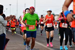 BIB: 1344, 23147, 80631
                            <button type="button" onclick="openModal(12431883)" class="btn btn-primary btn-sm float-right btn-popup" data-toggle="modal" data-target=".modal-high-quality">
                        <i class="fas fa-shopping-cart"></i> Add to Cart
                    </button>
                                            <button type="button" onclick="isThisMe(12431883, true)" class="btn btn-success btn-sm float-right btn-popup btn-isme hidden" data-toggle="tooltip" data-placement="bottom" title="นี่คือรูปของคุณใช่ไหม คลิกที่นี่เพื่อเอาเข้าอัลบั้ม">
                        <i class="fas fa-plus"></i> Add to album
                    </button>
                    <button type="button" onclick="isThisMe(12431883, false)" class="btn btn-warning btn-sm float-right btn-popup btn-isnotme hidden">
                        <i class="fas fa-ban"></i> Remove from album
                    </button>
