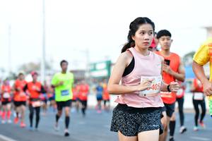 BIB: 405
                            <button type="button" onclick="openModal(12435774)" class="btn btn-primary btn-sm float-right btn-popup" data-toggle="modal" data-target=".modal-high-quality">
                        <i class="fas fa-shopping-cart"></i> Add to Cart
                    </button>
                                            <button type="button" onclick="isThisMe(12435774, true)" class="btn btn-success btn-sm float-right btn-popup btn-isme hidden" data-toggle="tooltip" data-placement="bottom" title="นี่คือรูปของคุณใช่ไหม คลิกที่นี่เพื่อเอาเข้าอัลบั้ม">
                        <i class="fas fa-plus"></i> Add to album
                    </button>
                    <button type="button" onclick="isThisMe(12435774, false)" class="btn btn-warning btn-sm float-right btn-popup btn-isnotme hidden">
                        <i class="fas fa-ban"></i> Remove from album
                    </button>