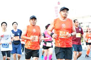 BIB: 8292, 80319, 40685
                            <button type="button" onclick="openModal(12442619)" class="btn btn-primary btn-sm float-right btn-popup" data-toggle="modal" data-target=".modal-high-quality">
                        <i class="fas fa-shopping-cart"></i> Add to Cart
                    </button>
                                            <button type="button" onclick="isThisMe(12442619, true)" class="btn btn-success btn-sm float-right btn-popup btn-isme hidden" data-toggle="tooltip" data-placement="bottom" title="นี่คือรูปของคุณใช่ไหม คลิกที่นี่เพื่อเอาเข้าอัลบั้ม">
                        <i class="fas fa-plus"></i> Add to album
                    </button>
                    <button type="button" onclick="isThisMe(12442619, false)" class="btn btn-warning btn-sm float-right btn-popup btn-isnotme hidden">
                        <i class="fas fa-ban"></i> Remove from album
                    </button>