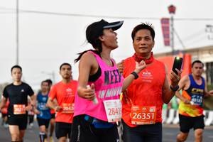 BIB: 015, 2042, 2843, 26351
                            <button type="button" onclick="openModal(12431748)" class="btn btn-primary btn-sm float-right btn-popup" data-toggle="modal" data-target=".modal-high-quality">
                        <i class="fas fa-shopping-cart"></i> Add to Cart
                    </button>
                                            <button type="button" onclick="isThisMe(12431748, true)" class="btn btn-success btn-sm float-right btn-popup btn-isme hidden" data-toggle="tooltip" data-placement="bottom" title="นี่คือรูปของคุณใช่ไหม คลิกที่นี่เพื่อเอาเข้าอัลบั้ม">
                        <i class="fas fa-plus"></i> Add to album
                    </button>
                    <button type="button" onclick="isThisMe(12431748, false)" class="btn btn-warning btn-sm float-right btn-popup btn-isnotme hidden">
                        <i class="fas fa-ban"></i> Remove from album
                    </button>