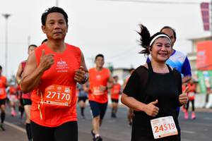 BIB: 27170, 24519
                            <button type="button" onclick="openModal(12431937)" class="btn btn-primary btn-sm float-right btn-popup" data-toggle="modal" data-target=".modal-high-quality">
                        <i class="fas fa-shopping-cart"></i> Add to Cart
                    </button>
                                            <button type="button" onclick="isThisMe(12431937, true)" class="btn btn-success btn-sm float-right btn-popup btn-isme hidden" data-toggle="tooltip" data-placement="bottom" title="นี่คือรูปของคุณใช่ไหม คลิกที่นี่เพื่อเอาเข้าอัลบั้ม">
                        <i class="fas fa-plus"></i> Add to album
                    </button>
                    <button type="button" onclick="isThisMe(12431937, false)" class="btn btn-warning btn-sm float-right btn-popup btn-isnotme hidden">
                        <i class="fas fa-ban"></i> Remove from album
                    </button>