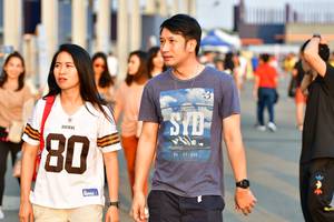 BIB: 298
                            <button type="button" onclick="openModal(10486733)" class="btn btn-primary btn-sm float-right btn-popup" data-toggle="modal" data-target=".modal-high-quality">
                        <i class="fas fa-shopping-cart"></i> Add to Cart
                    </button>
                                            <button type="button" onclick="isThisMe(10486733, true)" class="btn btn-success btn-sm float-right btn-popup btn-isme hidden" data-toggle="tooltip" data-placement="bottom" title="นี่คือรูปของคุณใช่ไหม คลิกที่นี่เพื่อเอาเข้าอัลบั้ม">
                        <i class="fas fa-plus"></i> Add to album
                    </button>
                    <button type="button" onclick="isThisMe(10486733, false)" class="btn btn-warning btn-sm float-right btn-popup btn-isnotme hidden">
                        <i class="fas fa-ban"></i> Remove from album
                    </button>