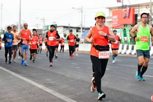 BIB: 22809, 28224
                            <button type="button" onclick="openModal(12432978)" class="btn btn-primary btn-sm float-right btn-popup" data-toggle="modal" data-target=".modal-high-quality">
                        <i class="fas fa-shopping-cart"></i> Add to Cart
                    </button>
                                            <button type="button" onclick="isThisMe(12432978, true)" class="btn btn-success btn-sm float-right btn-popup btn-isme hidden" data-toggle="tooltip" data-placement="bottom" title="นี่คือรูปของคุณใช่ไหม คลิกที่นี่เพื่อเอาเข้าอัลบั้ม">
                        <i class="fas fa-plus"></i> Add to album
                    </button>
                    <button type="button" onclick="isThisMe(12432978, false)" class="btn btn-warning btn-sm float-right btn-popup btn-isnotme hidden">
                        <i class="fas fa-ban"></i> Remove from album
                    </button>