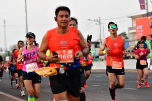 BIB: 1619, 28435, 26251, 2110
                            <button type="button" onclick="openModal(12431712)" class="btn btn-primary btn-sm float-right btn-popup" data-toggle="modal" data-target=".modal-high-quality">
                        <i class="fas fa-shopping-cart"></i> Add to Cart
                    </button>
                                            <button type="button" onclick="isThisMe(12431712, true)" class="btn btn-success btn-sm float-right btn-popup btn-isme hidden" data-toggle="tooltip" data-placement="bottom" title="นี่คือรูปของคุณใช่ไหม คลิกที่นี่เพื่อเอาเข้าอัลบั้ม">
                        <i class="fas fa-plus"></i> Add to album
                    </button>
                    <button type="button" onclick="isThisMe(12431712, false)" class="btn btn-warning btn-sm float-right btn-popup btn-isnotme hidden">
                        <i class="fas fa-ban"></i> Remove from album
                    </button>