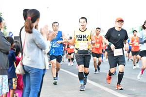 BIB: 4215, 2176, 29271, 0449
                            <button type="button" onclick="openModal(12442855)" class="btn btn-primary btn-sm float-right btn-popup" data-toggle="modal" data-target=".modal-high-quality">
                        <i class="fas fa-shopping-cart"></i> Add to Cart
                    </button>
                                            <button type="button" onclick="isThisMe(12442855, true)" class="btn btn-success btn-sm float-right btn-popup btn-isme hidden" data-toggle="tooltip" data-placement="bottom" title="นี่คือรูปของคุณใช่ไหม คลิกที่นี่เพื่อเอาเข้าอัลบั้ม">
                        <i class="fas fa-plus"></i> Add to album
                    </button>
                    <button type="button" onclick="isThisMe(12442855, false)" class="btn btn-warning btn-sm float-right btn-popup btn-isnotme hidden">
                        <i class="fas fa-ban"></i> Remove from album
                    </button>
