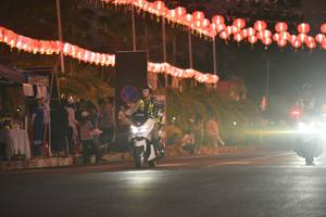 BIB: 
                            <button type="button" onclick="openModal(10762599)" class="btn btn-primary btn-sm float-right btn-popup" data-toggle="modal" data-target=".modal-high-quality">
                        <i class="fas fa-shopping-cart"></i> Add to Cart
                    </button>
                                            <button type="button" onclick="isThisMe(10762599, true)" class="btn btn-success btn-sm float-right btn-popup btn-isme hidden" data-toggle="tooltip" data-placement="bottom" title="นี่คือรูปของคุณใช่ไหม คลิกที่นี่เพื่อเอาเข้าอัลบั้ม">
                        <i class="fas fa-plus"></i> Add to album
                    </button>
                    <button type="button" onclick="isThisMe(10762599, false)" class="btn btn-warning btn-sm float-right btn-popup btn-isnotme hidden">
                        <i class="fas fa-ban"></i> Remove from album
                    </button>