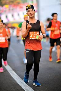 BIB: 217
                            <button type="button" onclick="openModal(12729438)" class="btn btn-primary btn-sm float-right btn-popup" data-toggle="modal" data-target=".modal-high-quality">
                        <i class="fas fa-shopping-cart"></i> Add to Cart
                    </button>
                                            <button type="button" onclick="isThisMe(12729438, true)" class="btn btn-success btn-sm float-right btn-popup btn-isme hidden" data-toggle="tooltip" data-placement="bottom" title="นี่คือรูปของคุณใช่ไหม คลิกที่นี่เพื่อเอาเข้าอัลบั้ม">
                        <i class="fas fa-plus"></i> Add to album
                    </button>
                    <button type="button" onclick="isThisMe(12729438, false)" class="btn btn-warning btn-sm float-right btn-popup btn-isnotme hidden">
                        <i class="fas fa-ban"></i> Remove from album
                    </button>