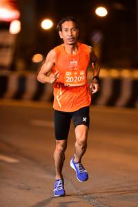 BIB: 20209
                            <button type="button" onclick="openModal(12897541)" class="btn btn-primary btn-sm float-right btn-popup" data-toggle="modal" data-target=".modal-high-quality">
                        <i class="fas fa-shopping-cart"></i> Add to Cart
                    </button>
                                            <button type="button" onclick="isThisMe(12897541, true)" class="btn btn-success btn-sm float-right btn-popup btn-isme hidden" data-toggle="tooltip" data-placement="bottom" title="นี่คือรูปของคุณใช่ไหม คลิกที่นี่เพื่อเอาเข้าอัลบั้ม">
                        <i class="fas fa-plus"></i> Add to album
                    </button>
                    <button type="button" onclick="isThisMe(12897541, false)" class="btn btn-warning btn-sm float-right btn-popup btn-isnotme hidden">
                        <i class="fas fa-ban"></i> Remove from album
                    </button>