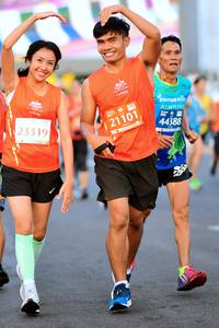 BIB: 23319, 21101, 44388
                            <button type="button" onclick="openModal(12633773)" class="btn btn-primary btn-sm float-right btn-popup" data-toggle="modal" data-target=".modal-high-quality">
                        <i class="fas fa-shopping-cart"></i> Add to Cart
                    </button>
                                            <button type="button" onclick="isThisMe(12633773, true)" class="btn btn-success btn-sm float-right btn-popup btn-isme hidden" data-toggle="tooltip" data-placement="bottom" title="นี่คือรูปของคุณใช่ไหม คลิกที่นี่เพื่อเอาเข้าอัลบั้ม">
                        <i class="fas fa-plus"></i> Add to album
                    </button>
                    <button type="button" onclick="isThisMe(12633773, false)" class="btn btn-warning btn-sm float-right btn-popup btn-isnotme hidden">
                        <i class="fas fa-ban"></i> Remove from album
                    </button>
