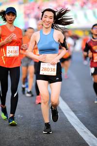 BIB: 24381, 28038
                            <button type="button" onclick="openModal(12633916)" class="btn btn-primary btn-sm float-right btn-popup" data-toggle="modal" data-target=".modal-high-quality">
                        <i class="fas fa-shopping-cart"></i> Add to Cart
                    </button>
                                            <button type="button" onclick="isThisMe(12633916, true)" class="btn btn-success btn-sm float-right btn-popup btn-isme hidden" data-toggle="tooltip" data-placement="bottom" title="นี่คือรูปของคุณใช่ไหม คลิกที่นี่เพื่อเอาเข้าอัลบั้ม">
                        <i class="fas fa-plus"></i> Add to album
                    </button>
                    <button type="button" onclick="isThisMe(12633916, false)" class="btn btn-warning btn-sm float-right btn-popup btn-isnotme hidden">
                        <i class="fas fa-ban"></i> Remove from album
                    </button>