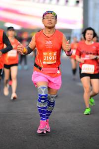 BIB: 21914
                            <button type="button" onclick="openModal(12787494)" class="btn btn-primary btn-sm float-right btn-popup" data-toggle="modal" data-target=".modal-high-quality">
                        <i class="fas fa-shopping-cart"></i> Add to Cart
                    </button>
                                            <button type="button" onclick="isThisMe(12787494, true)" class="btn btn-success btn-sm float-right btn-popup btn-isme hidden" data-toggle="tooltip" data-placement="bottom" title="นี่คือรูปของคุณใช่ไหม คลิกที่นี่เพื่อเอาเข้าอัลบั้ม">
                        <i class="fas fa-plus"></i> Add to album
                    </button>
                    <button type="button" onclick="isThisMe(12787494, false)" class="btn btn-warning btn-sm float-right btn-popup btn-isnotme hidden">
                        <i class="fas fa-ban"></i> Remove from album
                    </button>