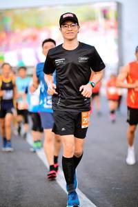 BIB: 201, 
                            <button type="button" onclick="openModal(12633844)" class="btn btn-primary btn-sm float-right btn-popup" data-toggle="modal" data-target=".modal-high-quality">
                        <i class="fas fa-shopping-cart"></i> Add to Cart
                    </button>
                                            <button type="button" onclick="isThisMe(12633844, true)" class="btn btn-success btn-sm float-right btn-popup btn-isme hidden" data-toggle="tooltip" data-placement="bottom" title="นี่คือรูปของคุณใช่ไหม คลิกที่นี่เพื่อเอาเข้าอัลบั้ม">
                        <i class="fas fa-plus"></i> Add to album
                    </button>
                    <button type="button" onclick="isThisMe(12633844, false)" class="btn btn-warning btn-sm float-right btn-popup btn-isnotme hidden">
                        <i class="fas fa-ban"></i> Remove from album
                    </button>