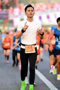 BIB: 25673
                            <button type="button" onclick="openModal(12729677)" class="btn btn-primary btn-sm float-right btn-popup" data-toggle="modal" data-target=".modal-high-quality">
                        <i class="fas fa-shopping-cart"></i> Add to Cart
                    </button>
                                            <button type="button" onclick="isThisMe(12729677, true)" class="btn btn-success btn-sm float-right btn-popup btn-isme hidden" data-toggle="tooltip" data-placement="bottom" title="นี่คือรูปของคุณใช่ไหม คลิกที่นี่เพื่อเอาเข้าอัลบั้ม">
                        <i class="fas fa-plus"></i> Add to album
                    </button>
                    <button type="button" onclick="isThisMe(12729677, false)" class="btn btn-warning btn-sm float-right btn-popup btn-isnotme hidden">
                        <i class="fas fa-ban"></i> Remove from album
                    </button>